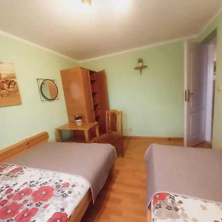 Gospodarstwo agroturystyczne Ranczo W Dolinie *