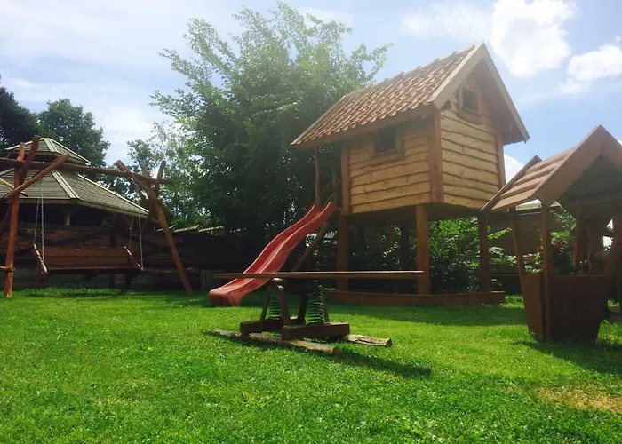 Κατάλυμα σε φάρμα Ranczo W Dolinie Ukta